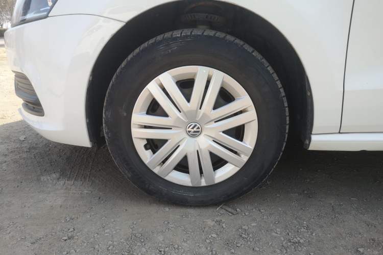 Used Volkswagen Polo 2016 1.4L Manual Fashion Model