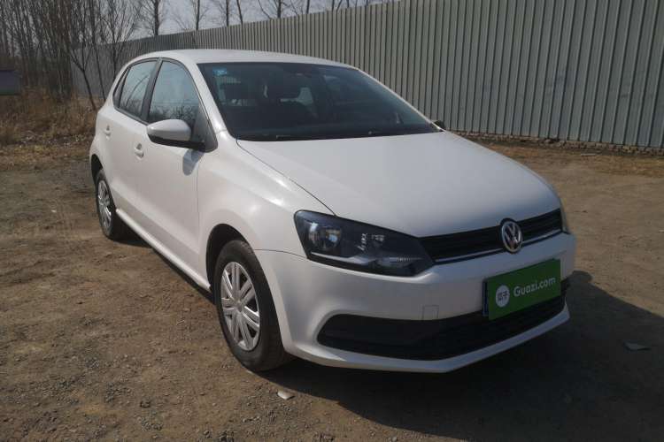 Used Volkswagen Polo 2016 1.4L Manual Fashion Model