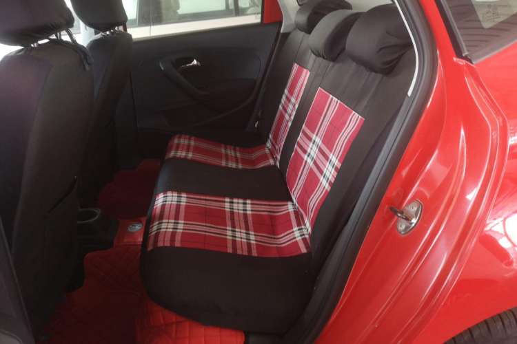 Used Volkswagen Polo 2016 1.4L Manual Fashion Model