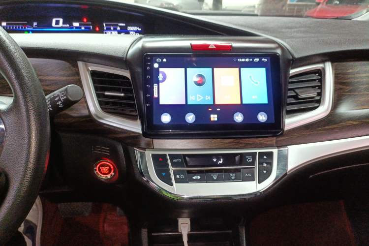 Used Honda Jade 2017 1.8L automatic Comfort version 5 seats
