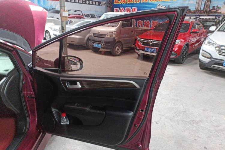 Used Honda Jade 2017 1.8L automatic Comfort version 5 seats
