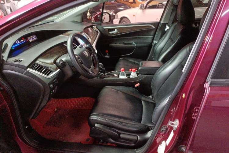 Used Honda Jade 2017 1.8L automatic Comfort version 5 seats
