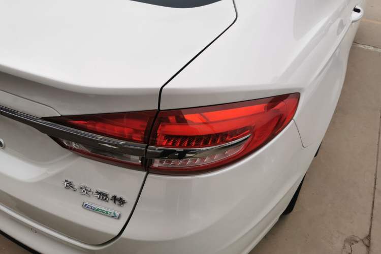 Used Ford Mondeo 2018 EcoBoost 200 Stylish Model
