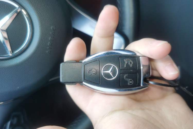 Used Mercedes-Benz C-Class 2018 C 180 L Fashion Edition Sport Version
