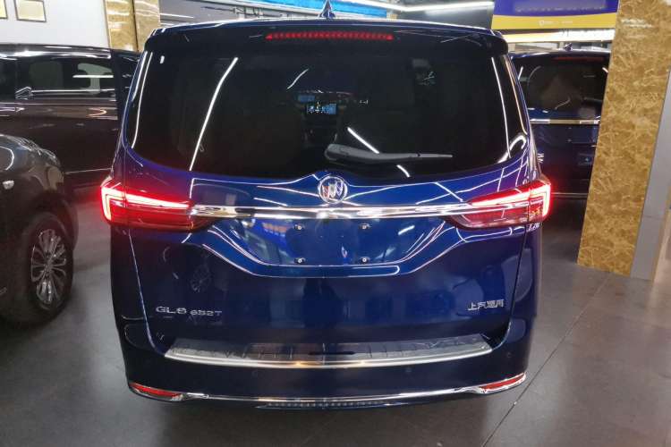 Used Buick GL8 2023 Land Executive Class 652T Luxury Model
