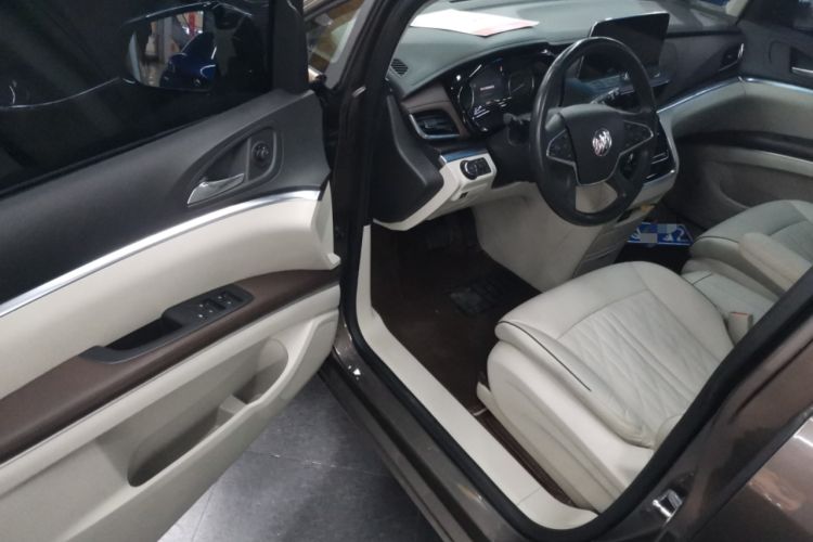 Used Buick GL8 2022 Land Business Class 652T Luxury Model
