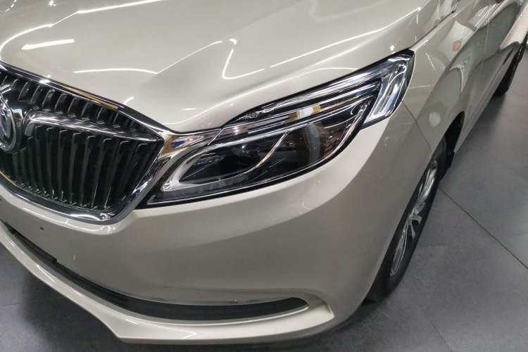 Used Buick GL8 2017 ES 28T Luxury Model China V Standard
