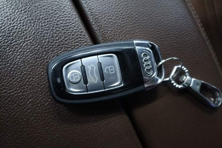 Used Audi A8 2014 A8L 45 TFSI quattro Comfort model