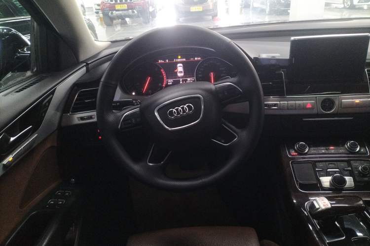 Used Audi A8 2014 A8L 45 TFSI quattro Comfort model