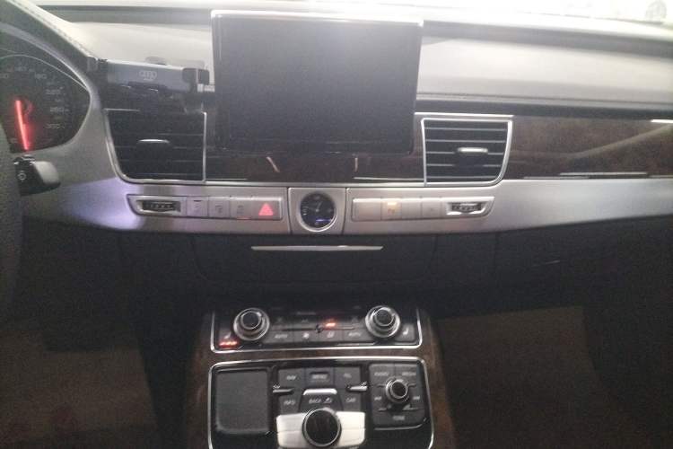 Used Audi A8 2014 A8L 45 TFSI quattro Comfort model