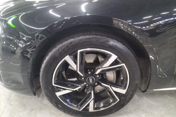 Used Audi A8 2014 A8L 45 TFSI quattro Comfort model