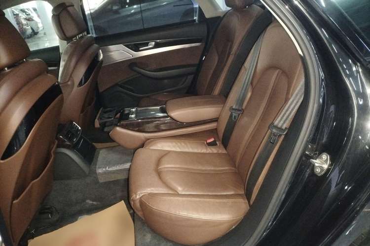 Used Audi A8 2014 A8L 45 TFSI quattro Comfort model