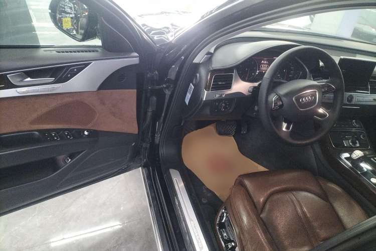 Used Audi A8 2014 A8L 45 TFSI quattro Comfort model