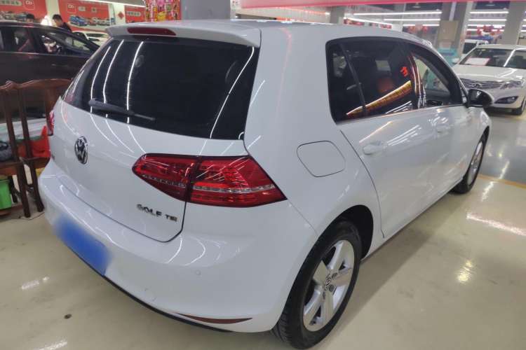 Used Volkswagen Golf 2014 1.4TSI Automatic Luxury Model
