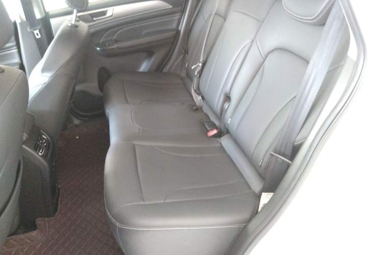 Used Haval M6 2021 PLUS 1.5T Manual Luxury Smart Connectivity Model
