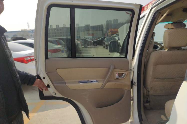 Used Leopaard CS6 2014 2.4L Two-Wheel Drive Comfort Version