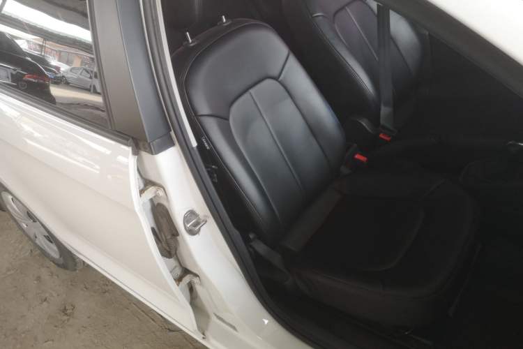 Used Volkswagen Jetta 2017 1.5L Automatic Fashion Model
