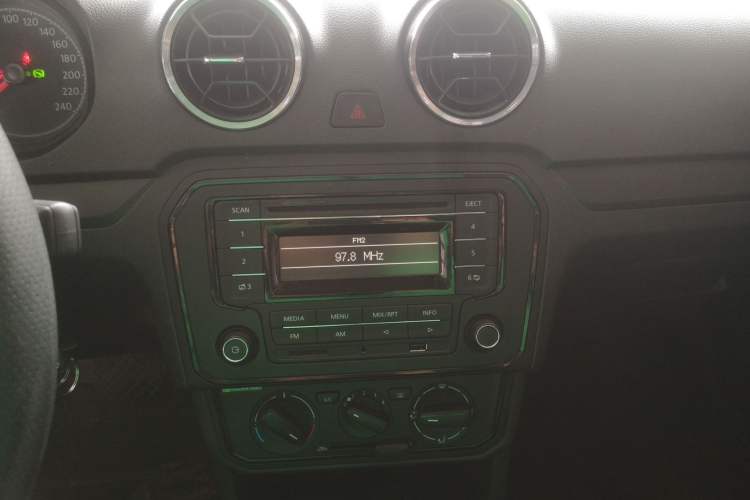 Used Volkswagen Jetta 2017 1.5L Automatic Fashion Model
