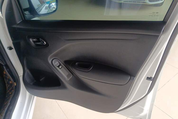 Used Peugeot 301 2014 1.6L Automatic Comfort Edition