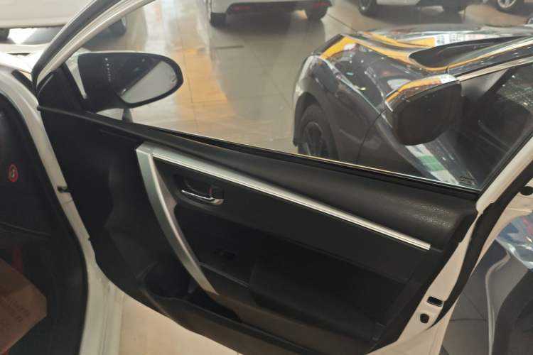 Used Toyota Corolla 2017 Revised Version 1.2T S-CVT GL-i
