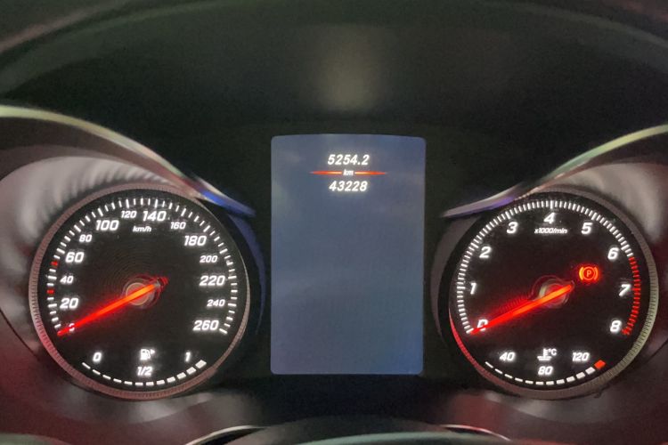 Used Mercedes-Benz GLC 2019 GLC 200 L 4MATIC
