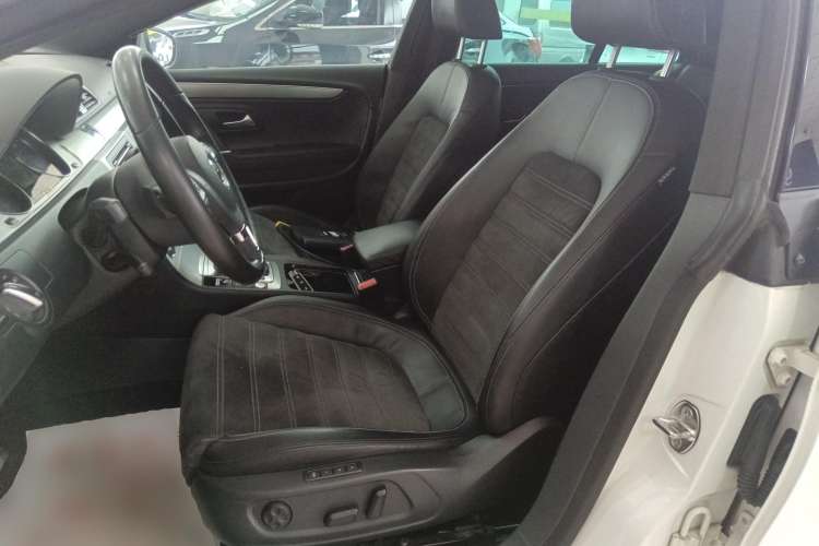 Used Volkswagen FAW-Volkswagen CC 2015 1.8TSI Luxury Model
