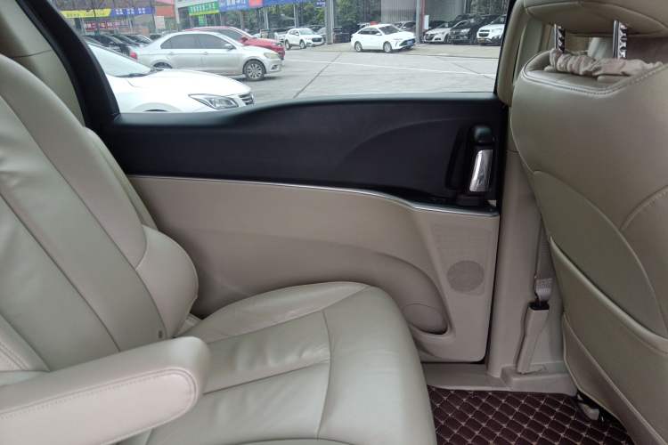 Used Buick GL8 2018 28T Luxury Model China VI Standard
