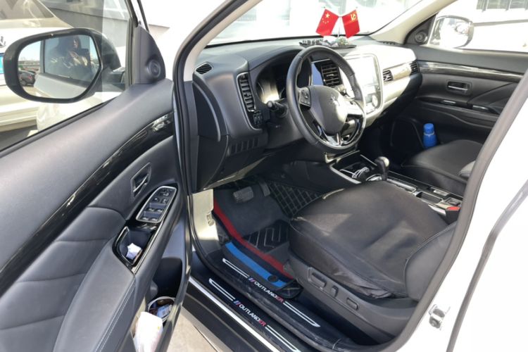 Used Mitsubishi Outlander 2020 2.0L Two-Wheel Drive Enjoyment Version 5 Seats
