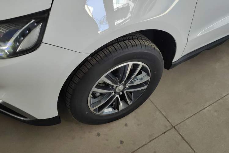 Used Geely Auto Vision X6 2018 1.4T CVT 4G Connected Luxury Version
