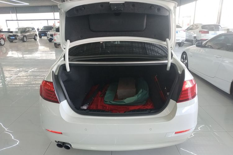 Used BMW 5 Series 2014 520i Elegant Edition
