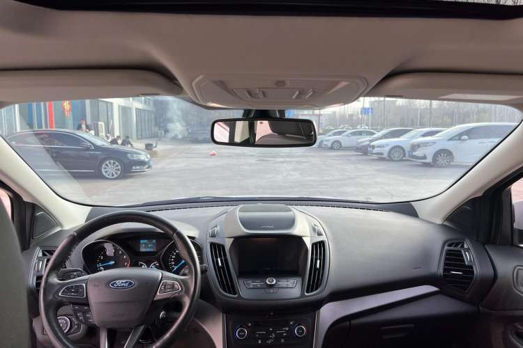 TDK.VehicleDetails.img