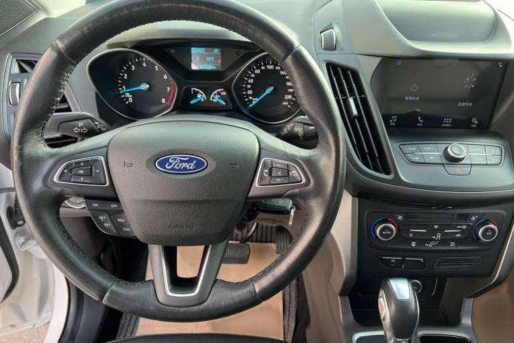 TDK.VehicleDetails.img