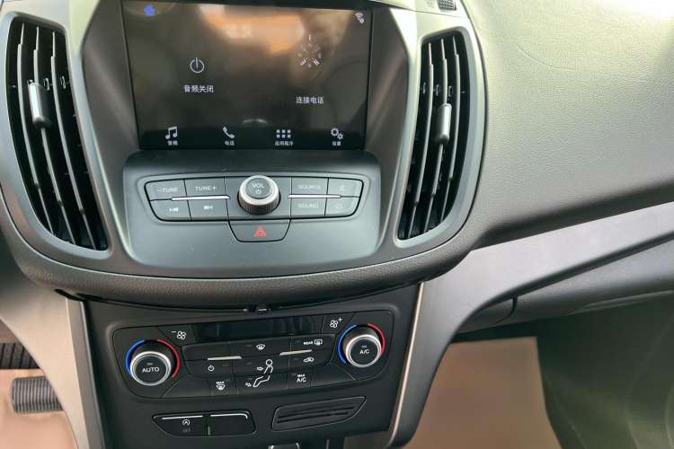 TDK.VehicleDetails.img