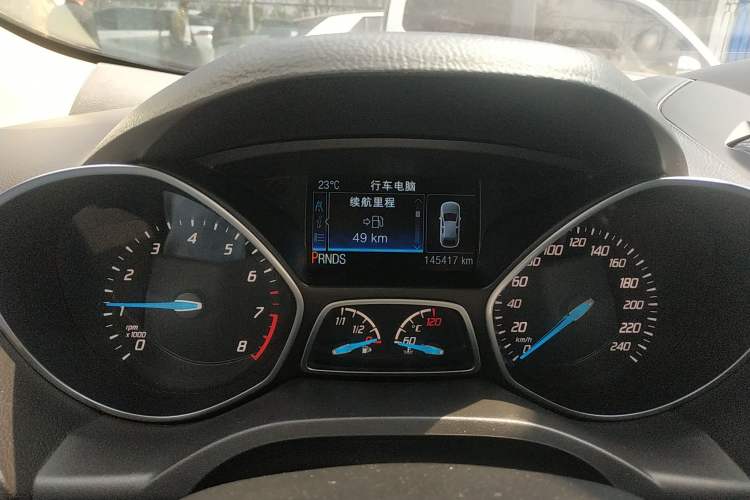 Used Ford Kuga 2015 2.0L GTDi Four-Wheel-Drive Sport Model
