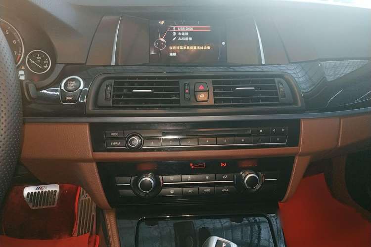 Used BMW 5 Series 2014 520i Elegant Edition
