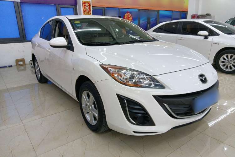 Used Mazda Mazda 3 2015 Sedan 1.6L Automatic Comfort Model
