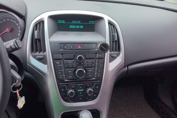 Used Buick GT 2014 XT 1.6L Automatic Fashion Edition
