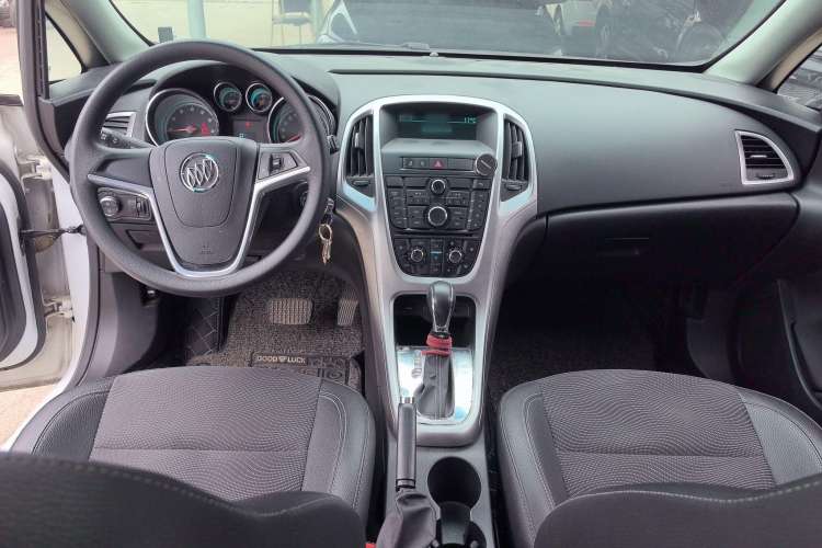 Used Buick GT 2014 XT 1.6L Automatic Fashion Edition
