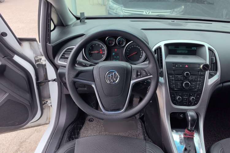 Used Buick GT 2014 XT 1.6L Automatic Fashion Edition
