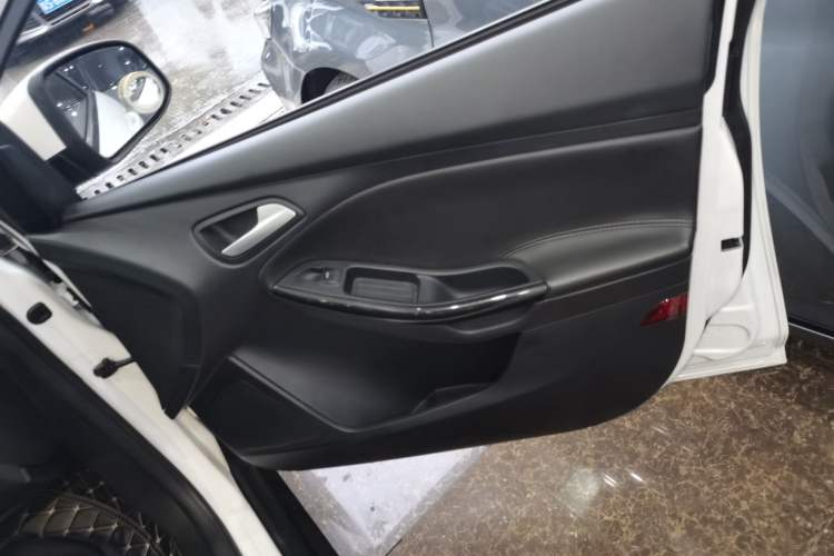 Used Ford Focus 2017 Sedan 1.6L Manual Fashion Edition Smart Drive Version
