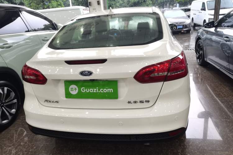 Used Ford Focus 2017 Sedan 1.6L Manual Fashion Edition Smart Drive Version
