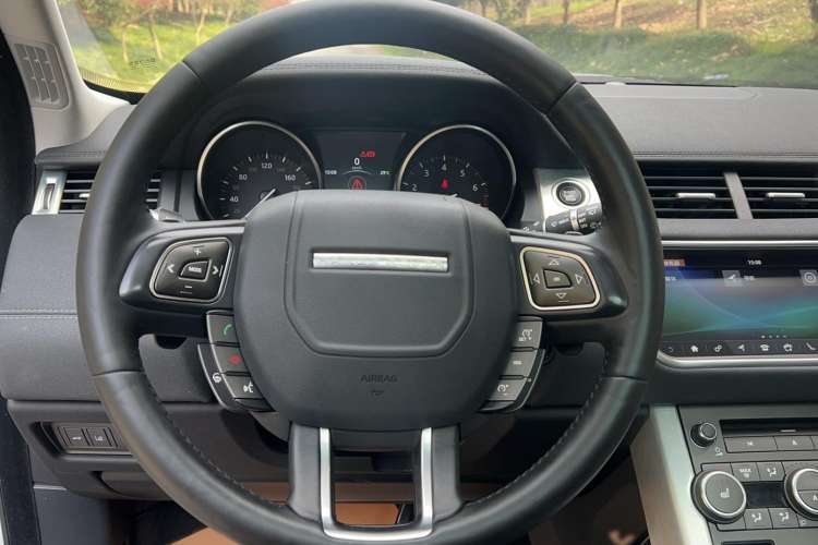 Used Land Rover Range Rover Evoque 2016 2.0T SE PLUS Smart Enjoyment Edition
