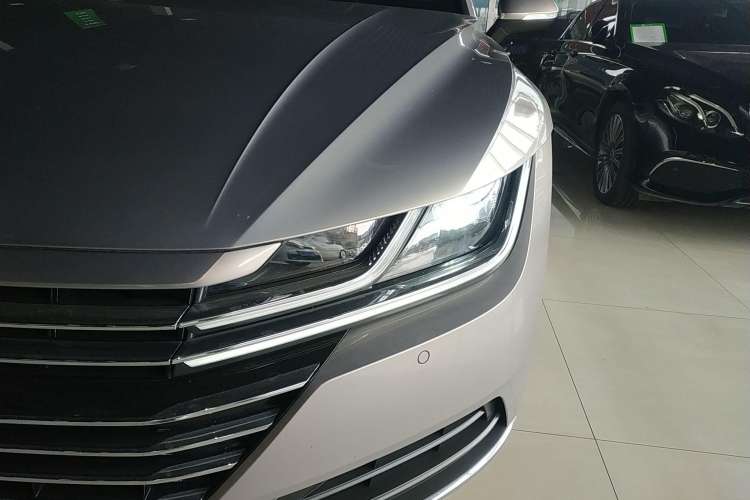 Used Volkswagen FAW-Volkswagen CC 2019 330TSI Huayan Edition China VI
