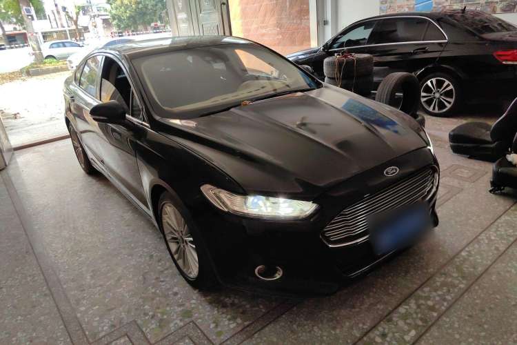 Used Ford Mondeo 2013 2.0L GTDi240 Flagship Edition
