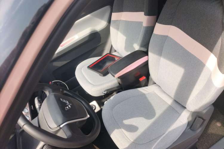 Used Wuling Hongguang MINIEV 2021 Macaron Premium Model – Lithium-NMC
