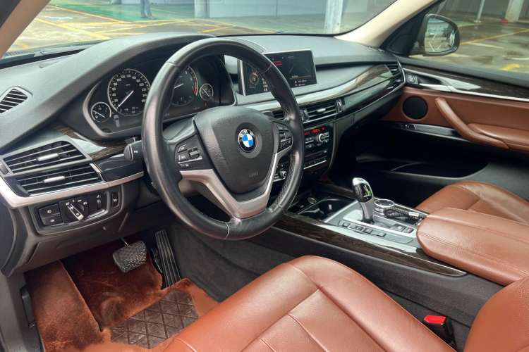 Used BMW X5 2014 xDrive35i Luxury Model
