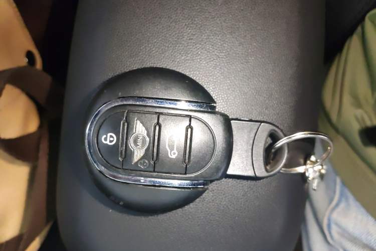 Used  MINI 2016 1.2T ONE Pioneer Edition
