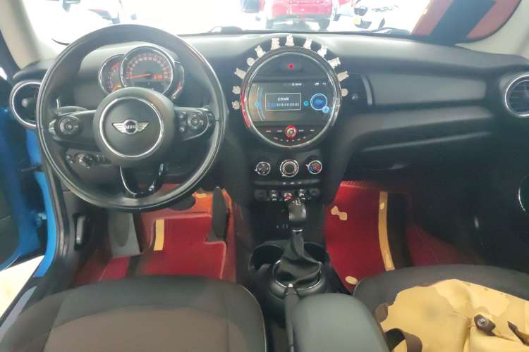 Used  MINI 2016 1.2T ONE Pioneer Edition
