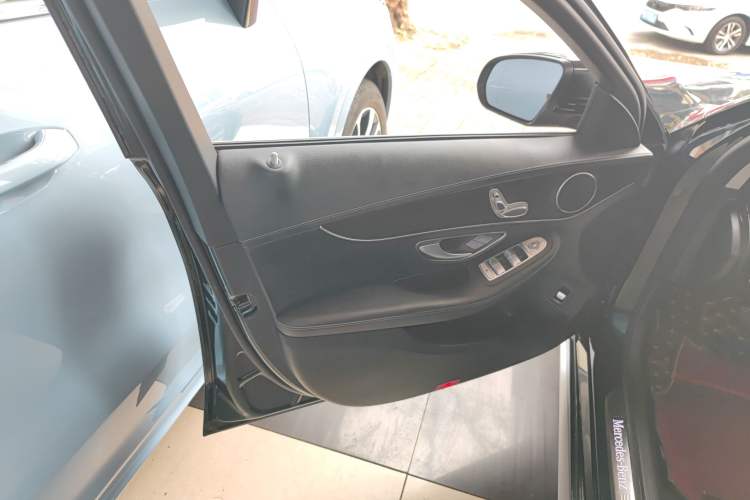 Used Mercedes-Benz C-Class 2021 C 200 L Fashion Model
