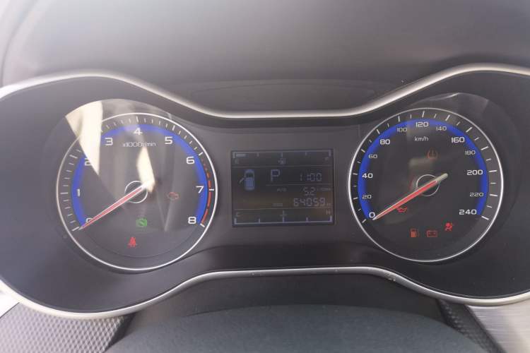 Used Geely Auto Vision 2019 Upgraded Model 1.5L Automatic Luxury Version China V Standard
